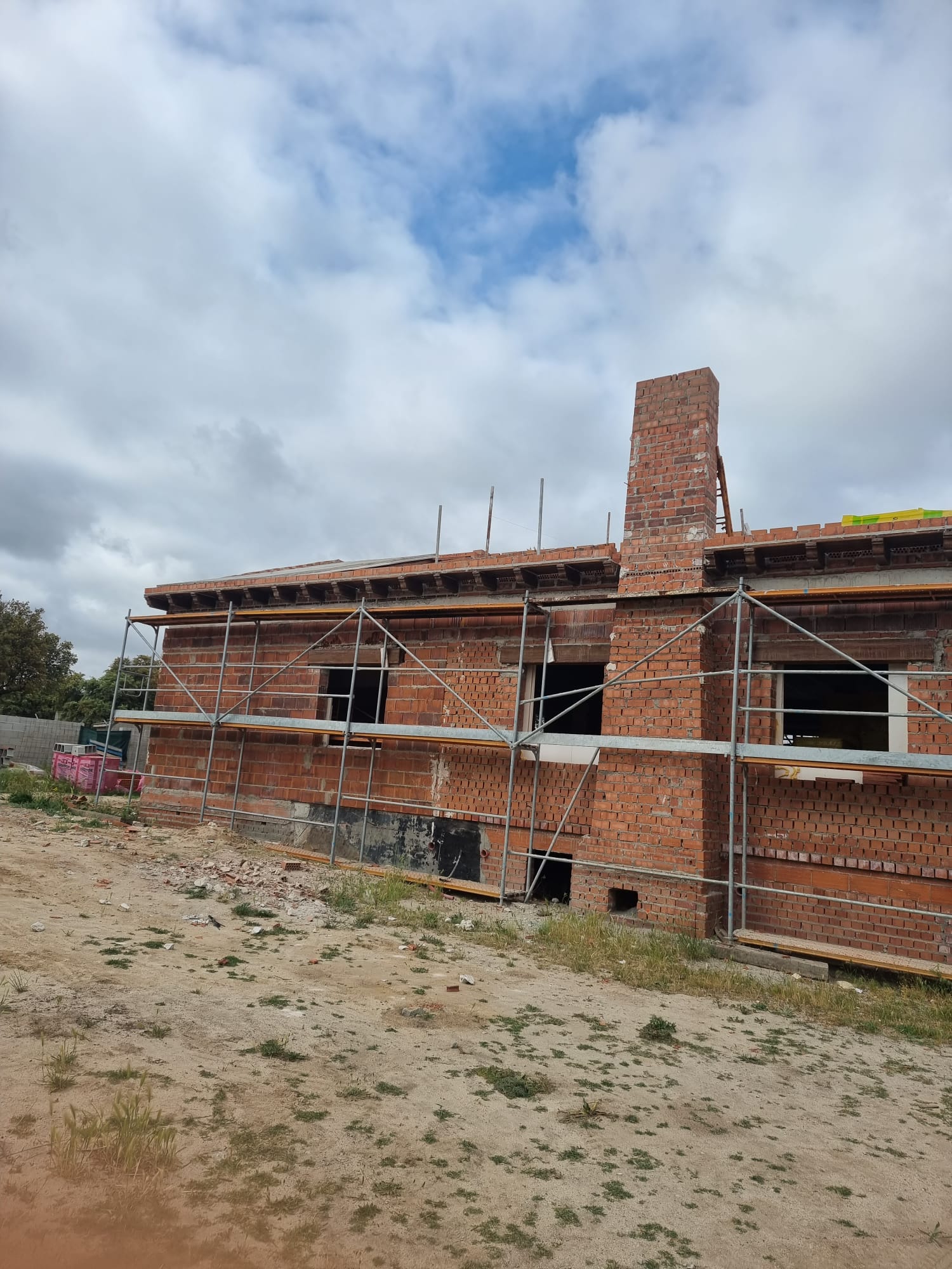 Vivienda en construcción durante una reforma integral en Las Rozas de Madrid