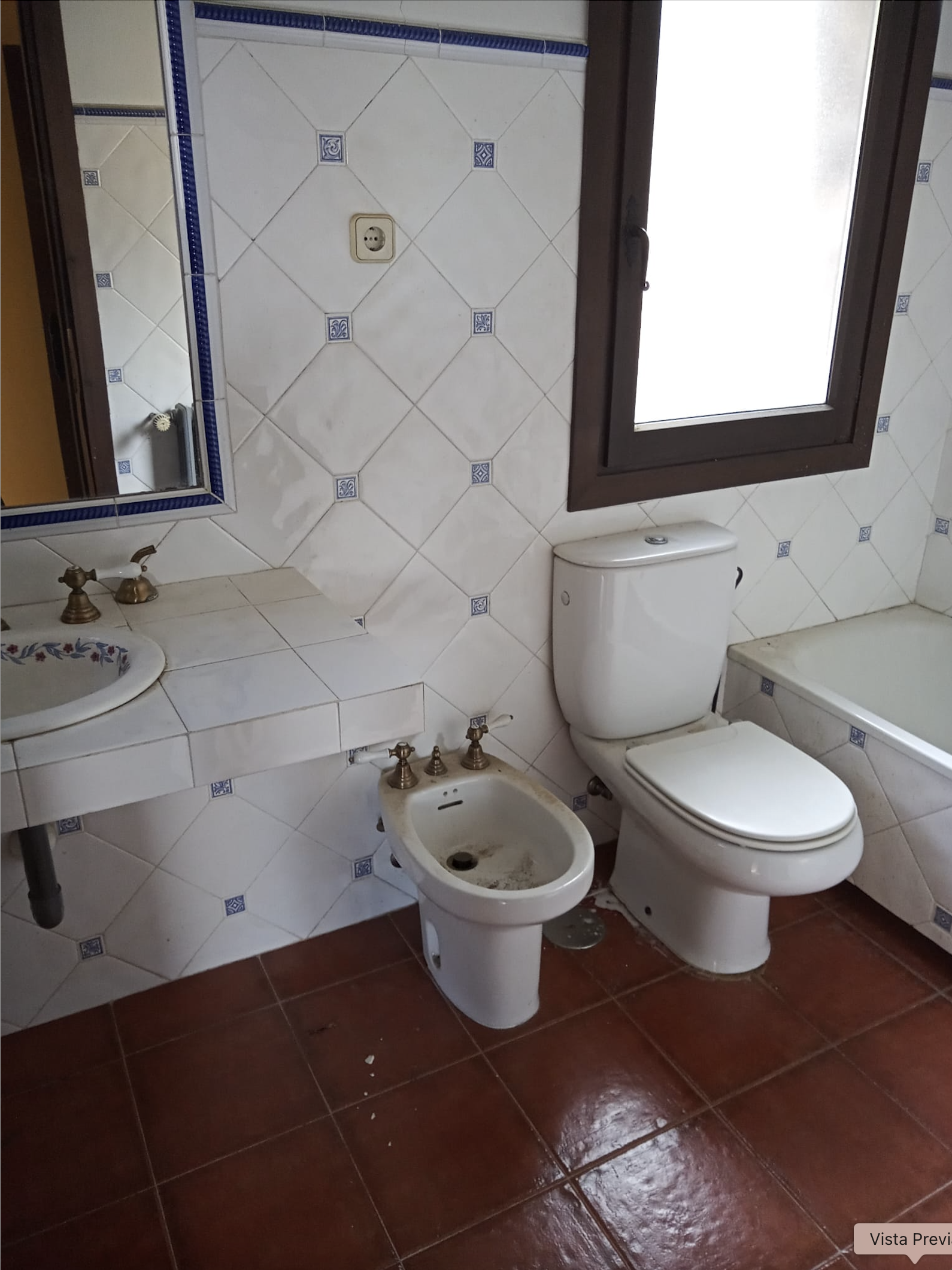 Baño antes de la reforma en las rozas de Madrid